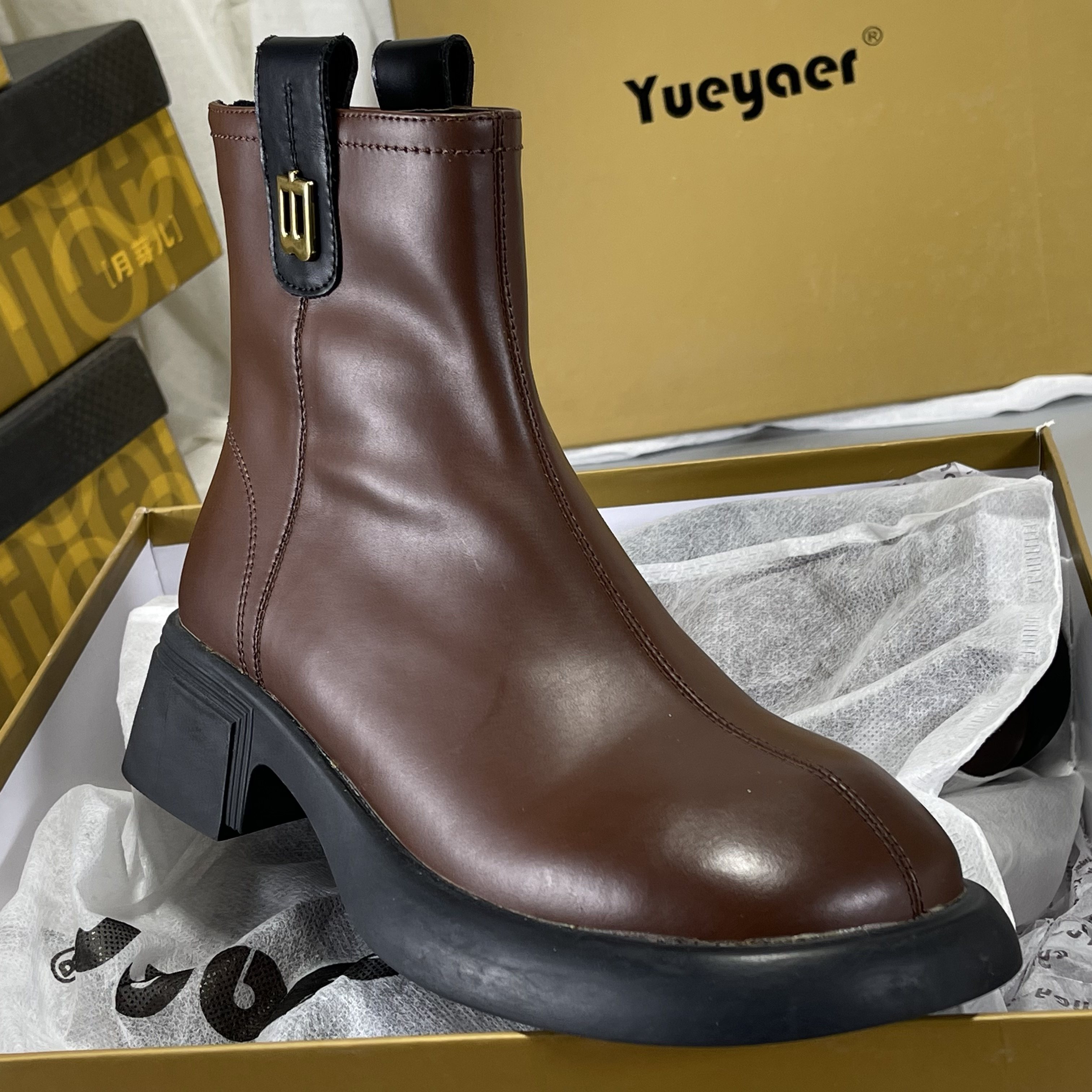 月芽儿正品圆头牛皮切尔西靴短靴女瘦瘦靴马丁靴女英伦风踝靴单靴,女鞋,马丁靴,淘宝优惠券,粉丝福利购,淘宝优惠卷