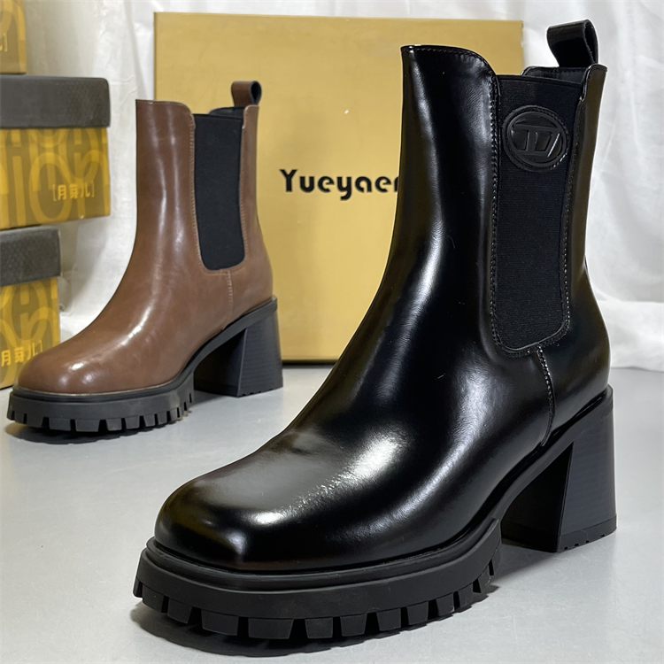 月芽儿正品牛皮粗跟马丁靴女冬季加绒厚底方头切尔西靴女中筒短靴