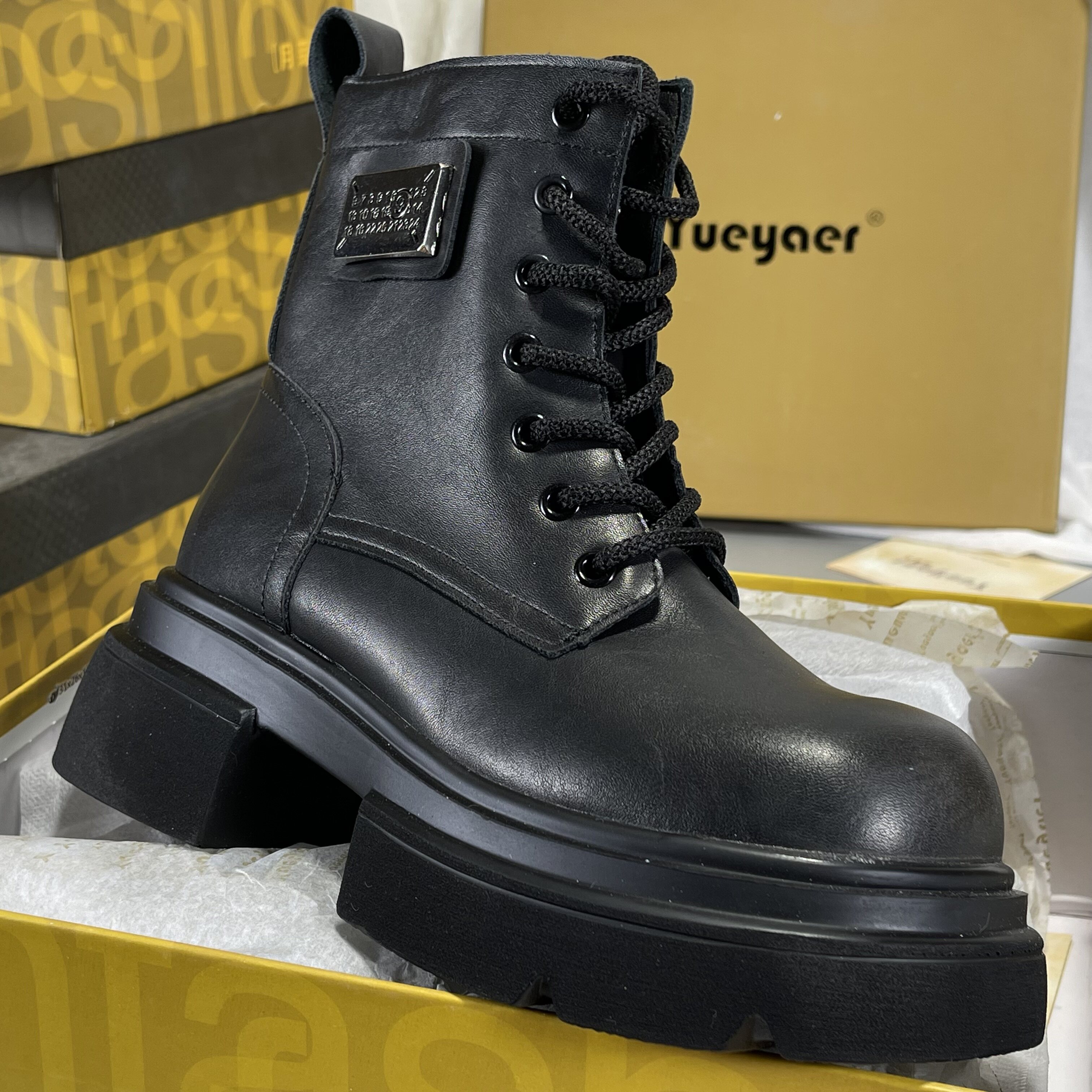 月芽儿厚底马丁靴女棉靴侧拉链秋冬加绒复古大头休闲英伦风机车靴,女鞋,马丁靴,淘宝优惠券,粉丝福利购,淘宝优惠卷