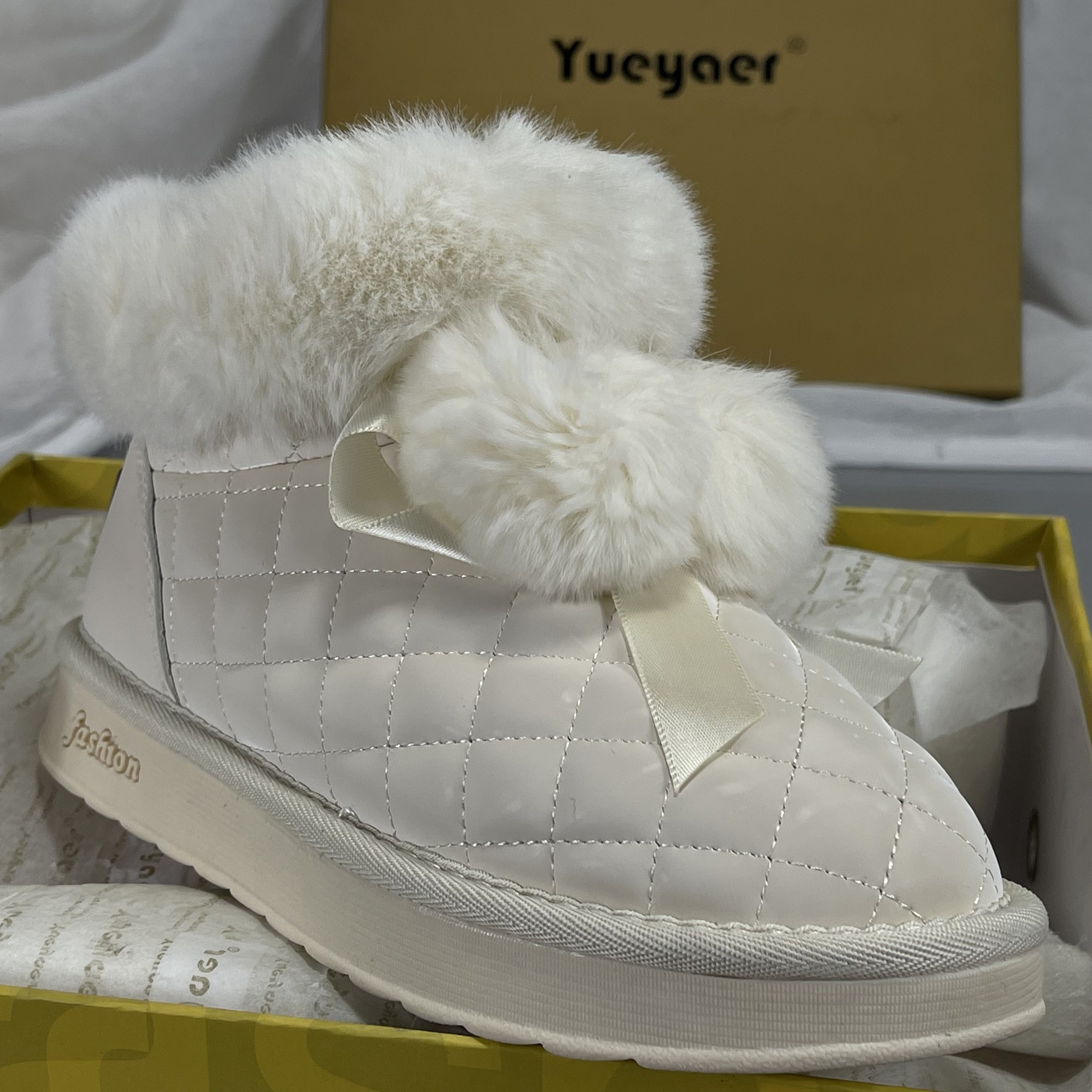 月芽儿正品撤柜加厚保暖雪地靴女白色可爱休闲软底冬季大棉短筒靴,女鞋,马丁靴,淘宝优惠券,粉丝福利购,淘宝优惠卷