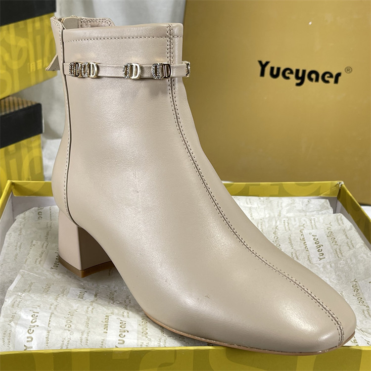 月芽儿羊皮切尔西靴2025秋冬法式中跟通勤真皮软底瘦瘦靴及裸靴,女鞋,时装靴,淘宝优惠券,粉丝福利购,淘宝优惠卷