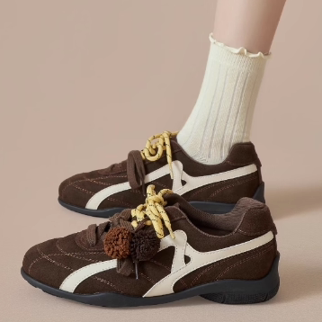 张艺凡同款牛反绒德训鞋女真皮2025新款复古休闲运动鞋厚底阿甘鞋