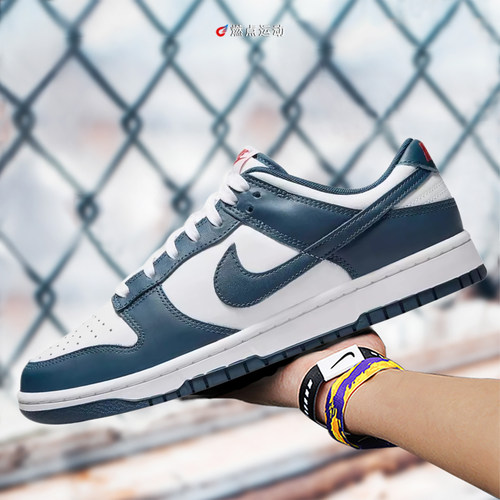 Nike耐克轻便低帮轻便板鞋