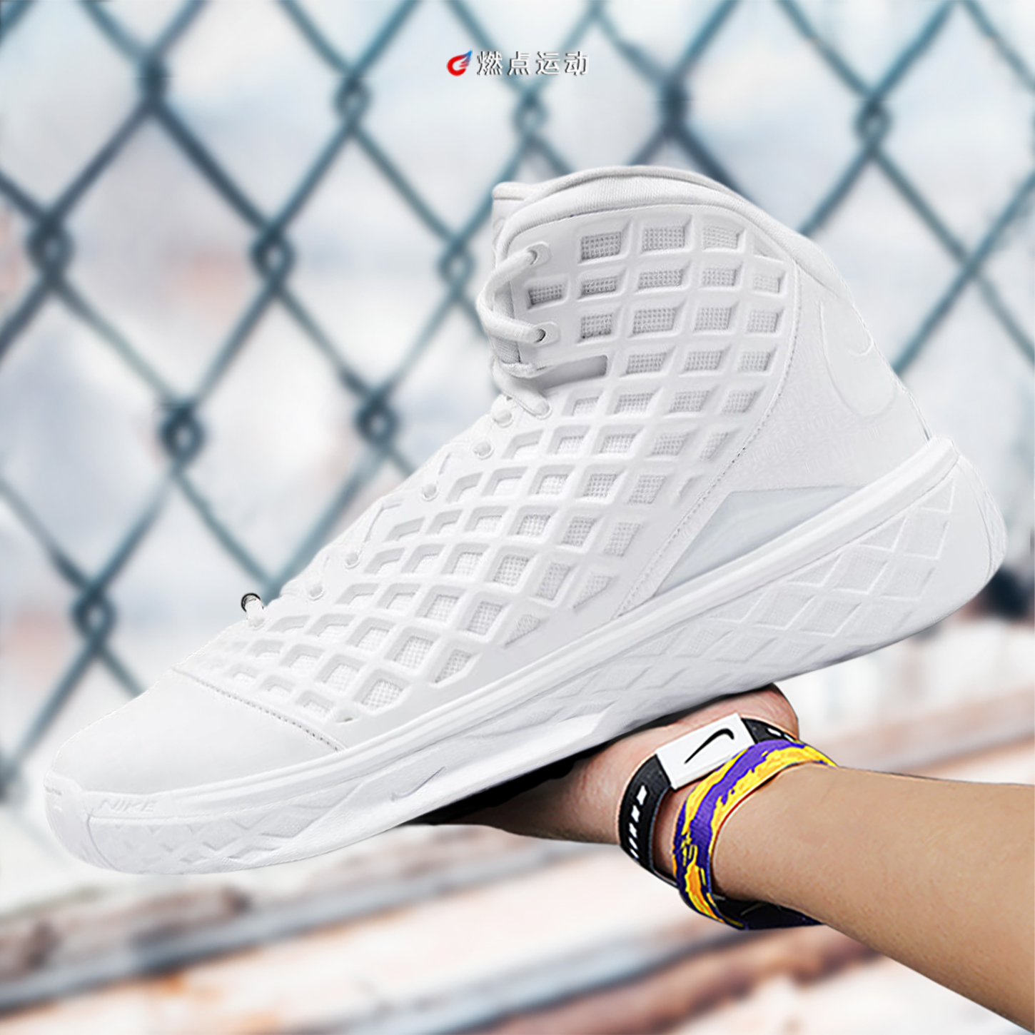 KOBE III PROTRO EP 耐克科比3高帮白色男子篮球鞋 HQ9153-100