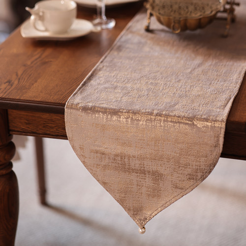 MissPeony中古风丝绒珍珠桌旗垫