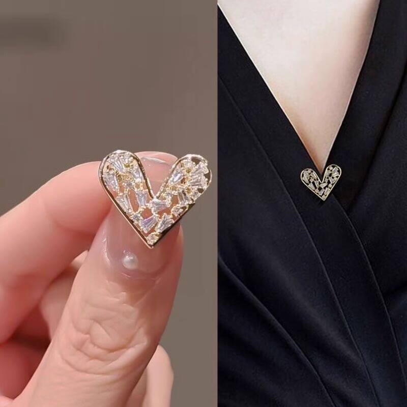 爱心小胸针时尚领针别针衣服百搭迷你胸扣女防走光神器扣西装配饰