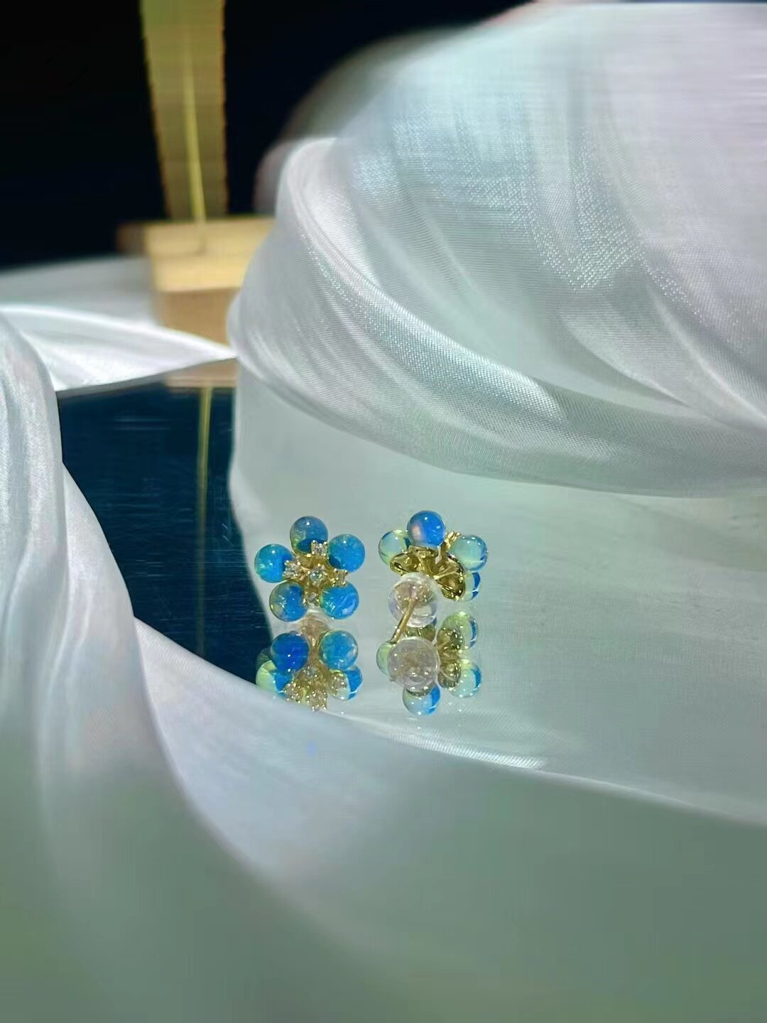 天然原矿多米尼加蓝珀耳钉925银镶嵌雪花款