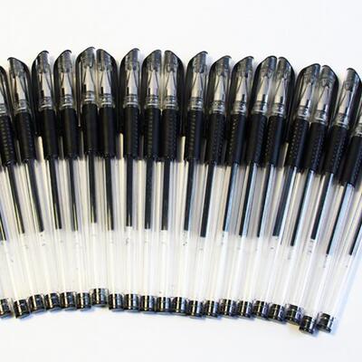 水性笔0.5mm黑碳素签字笔