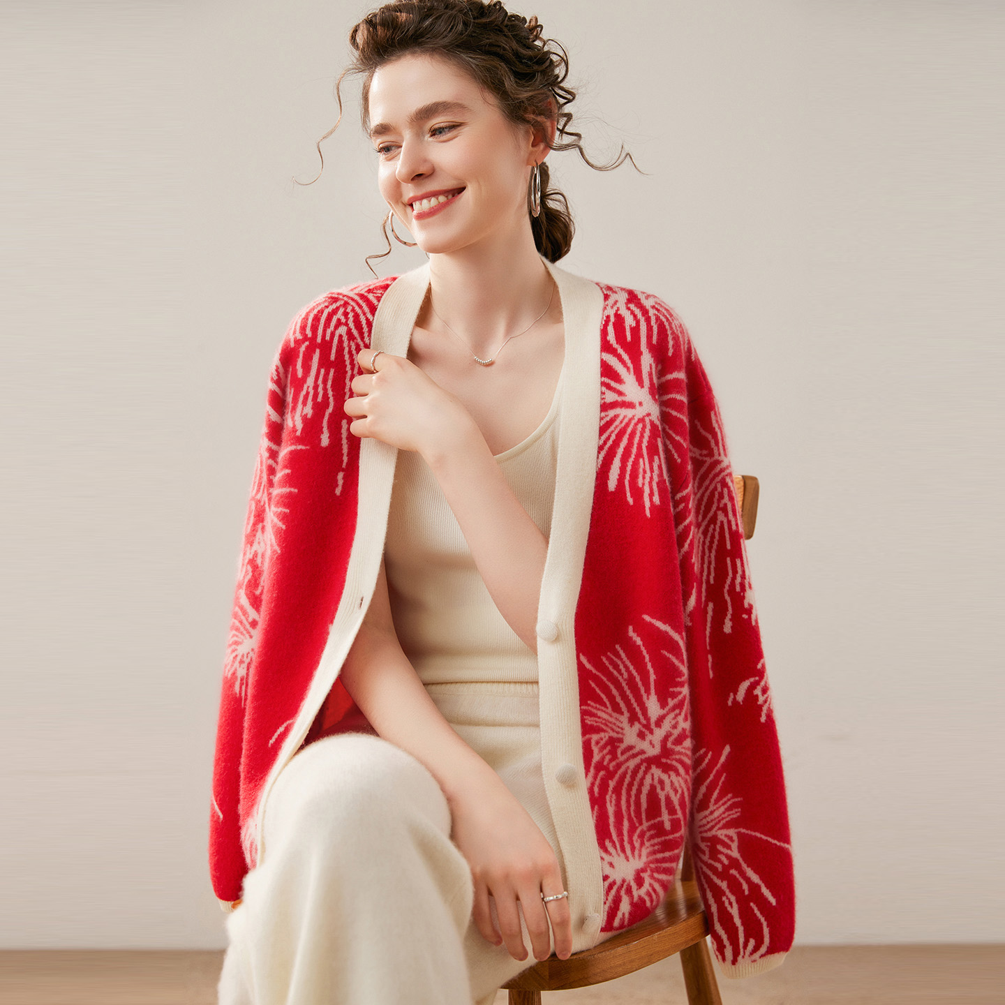 25年秋冬新款山羊绒开衫