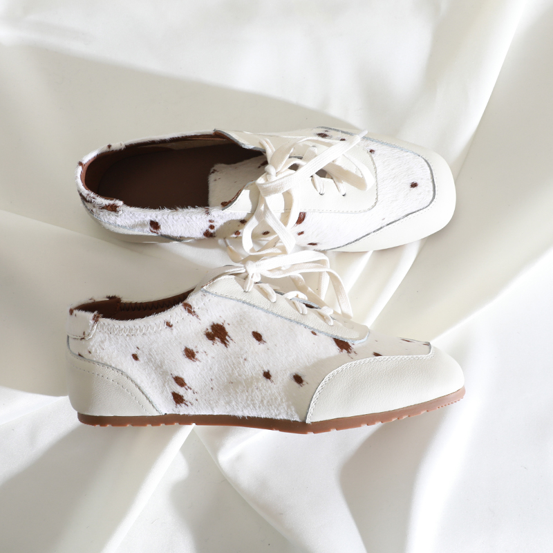 莲花府邸休闲鞋平底拼接