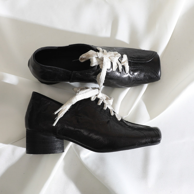 莲花府邸2025春季英伦风复古单鞋粗跟方头羊皮简约百搭系带深口鞋,女鞋,深口单鞋,淘宝优惠券,粉丝福利购,淘宝优惠卷