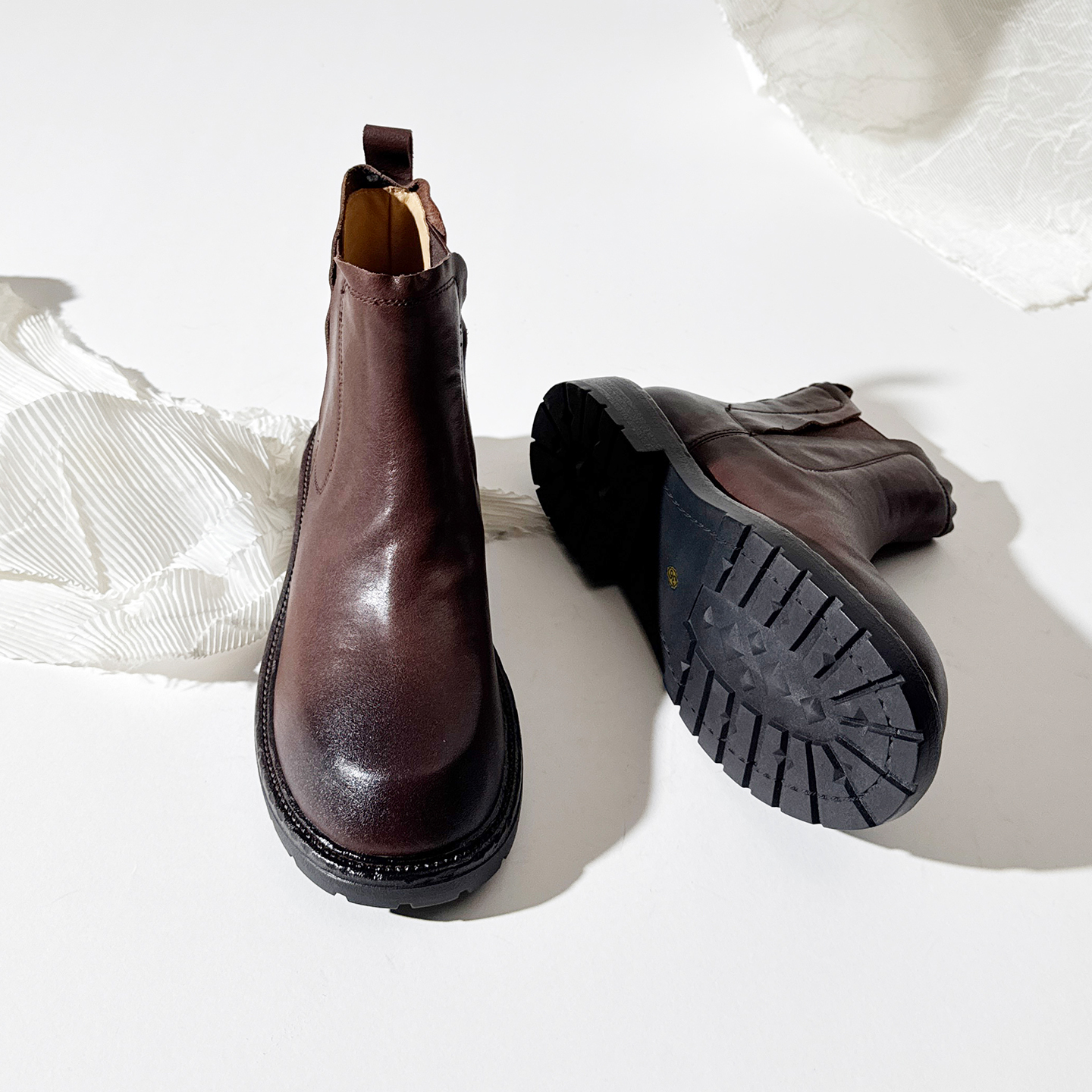 复古圆头短筒拼接套脚切尔西