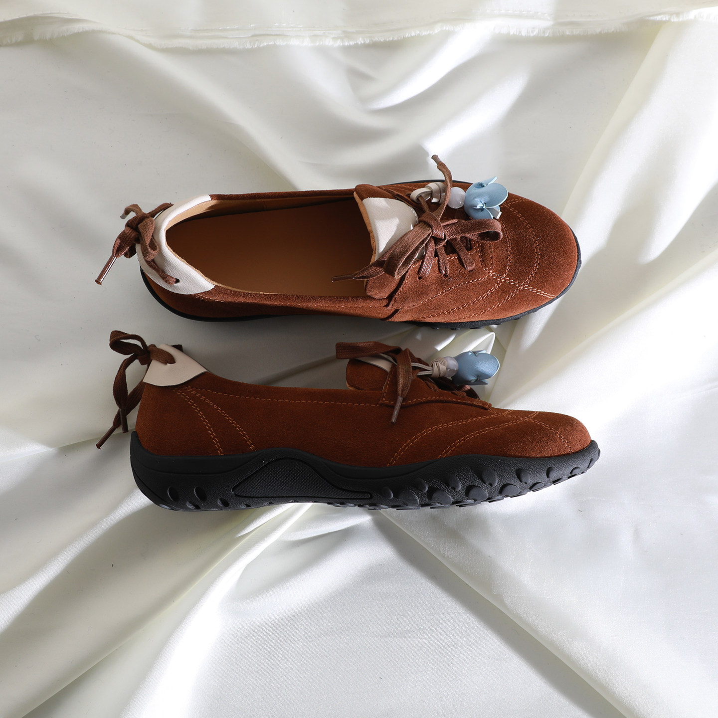 莲花府邸2026春季简约刺绣系带德训鞋舒适百搭平底休闲牛翻女鞋子,女鞋,德训鞋,淘宝优惠券,粉丝福利购,淘宝优惠卷