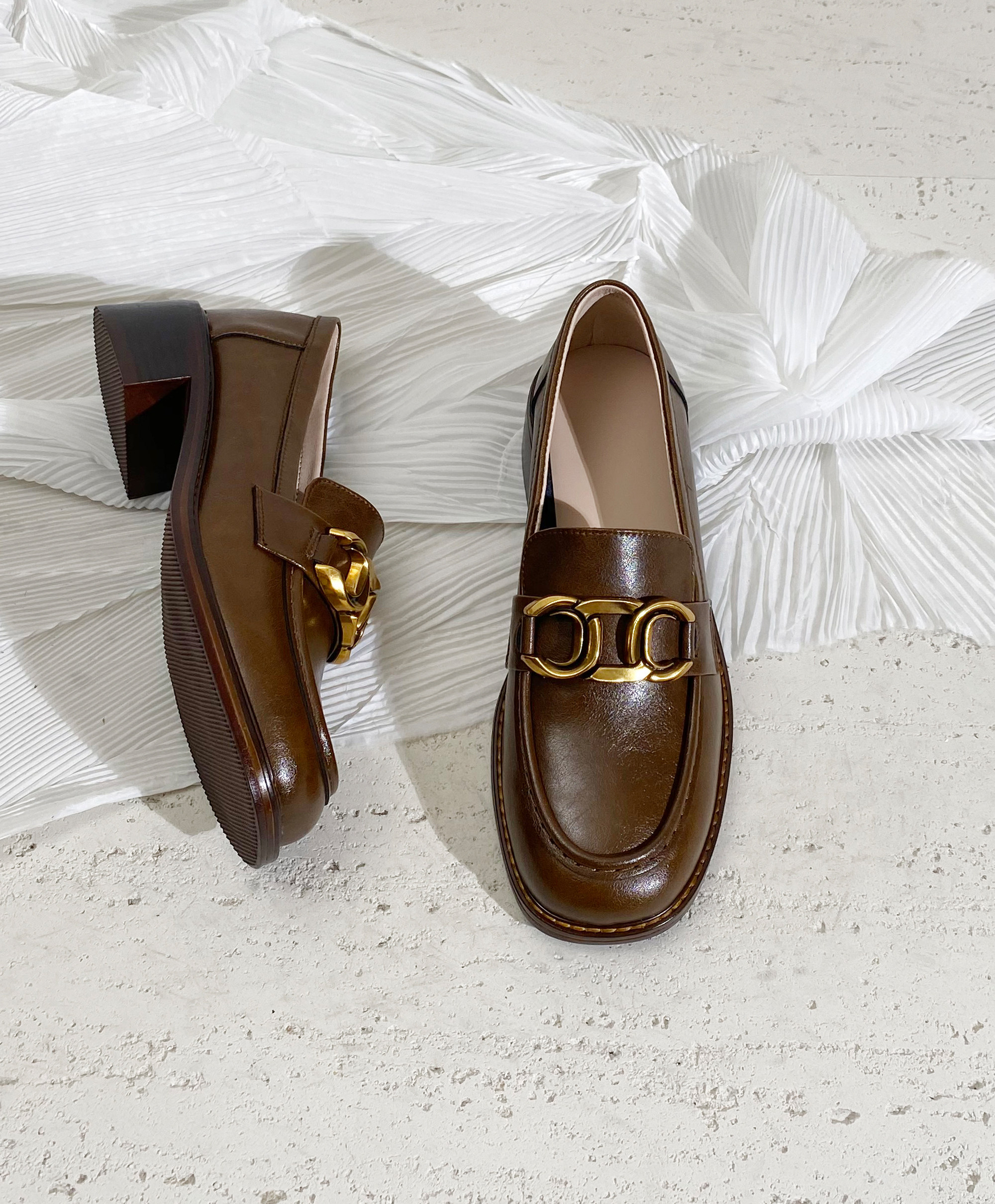 莲花府邸追风筝的少女！学院风2025早春新款乐福鞋休闲一脚蹬女鞋,女鞋,乐福鞋（豆豆鞋）,淘宝优惠券,粉丝福利购,淘宝优惠卷