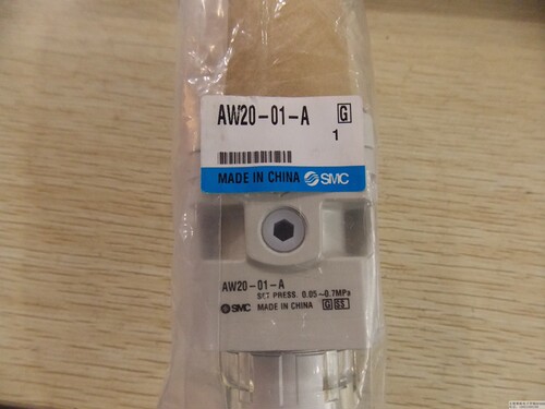 SMC 正品过滤调压阀 AW20-01-A  现货特价 145/pcs