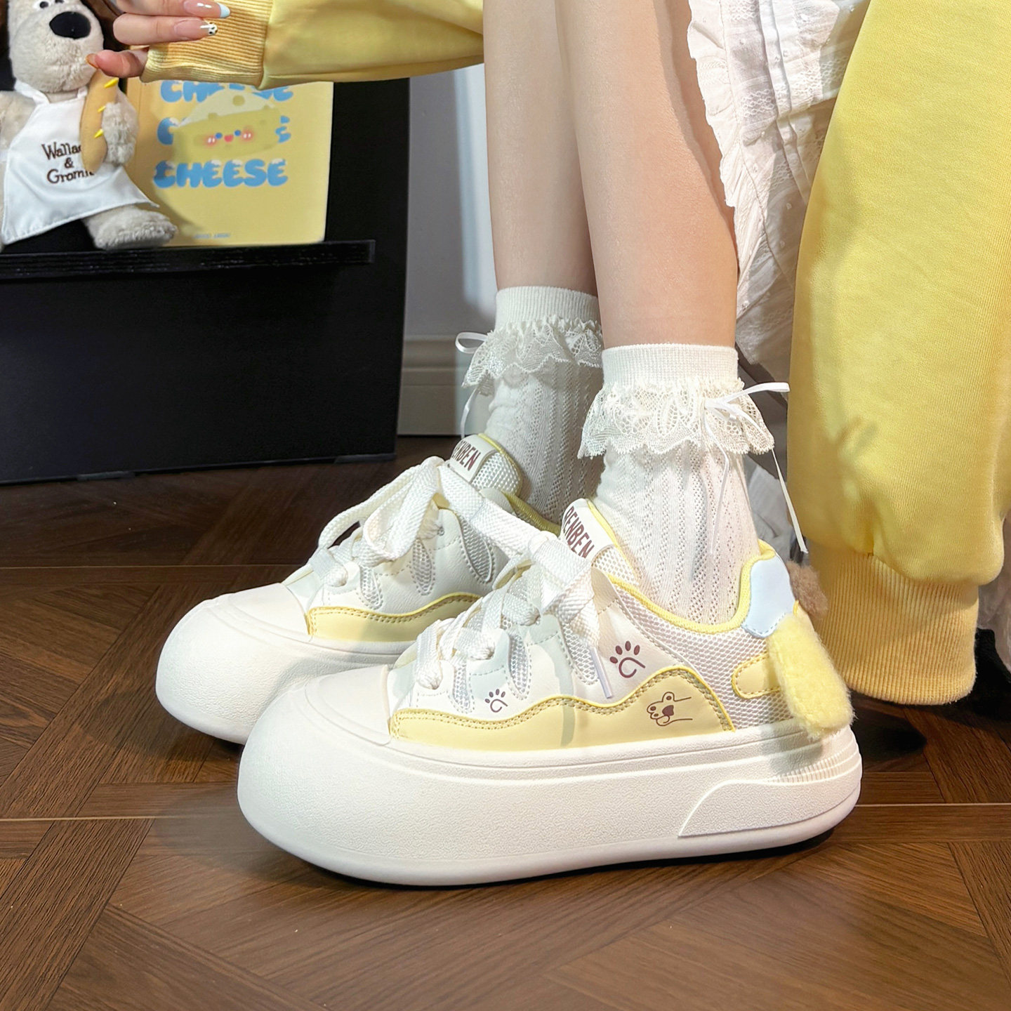 人本新款原创布丁狗小白鞋女鞋