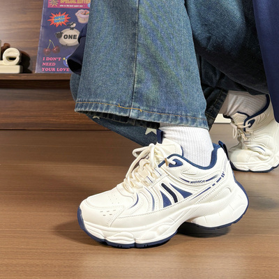 回力软底皮面运动鞋女款增高轻便
