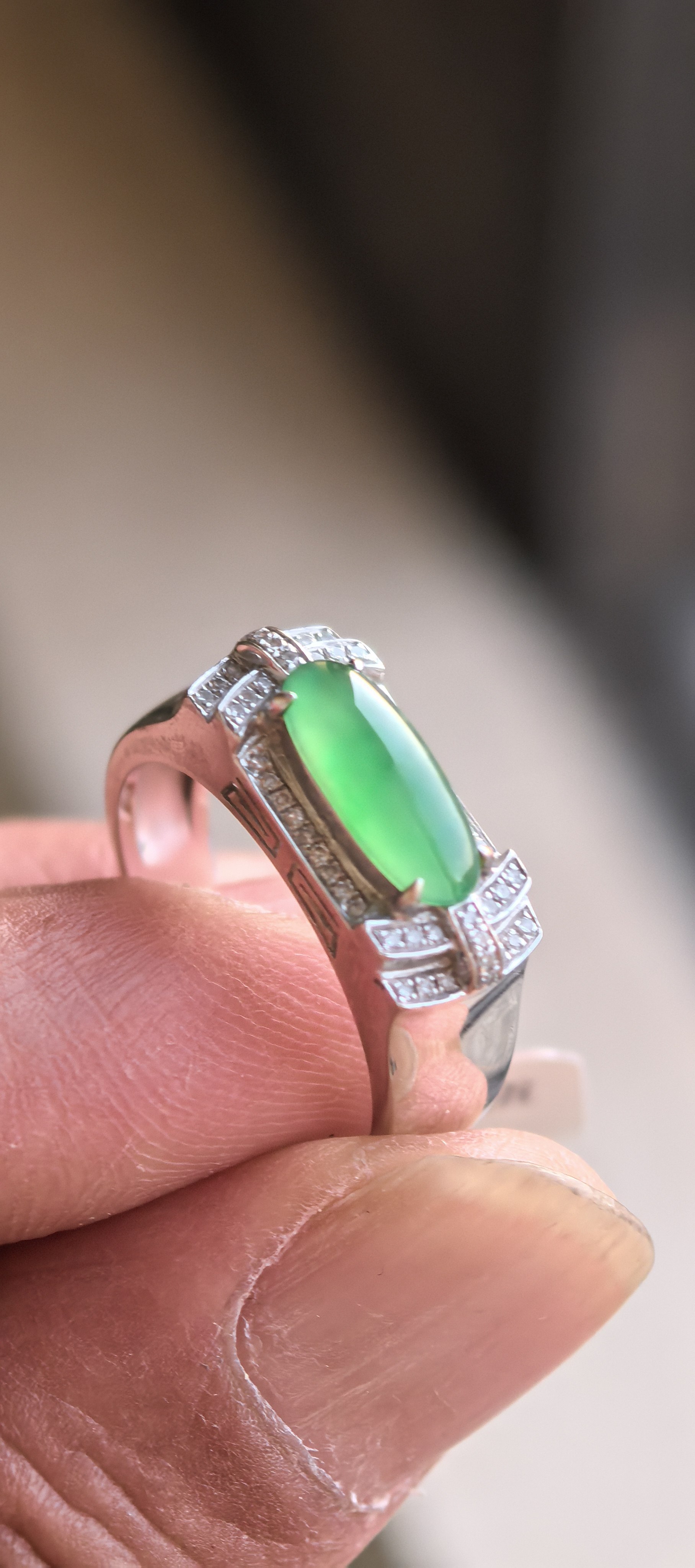 翡翠手镯玉镯贵妃圆条翡翠玉镯子翡翠吊坠定制,珠宝/钻石/翡翠,颈饰,淘宝优惠券,粉丝福利购,淘宝优惠卷