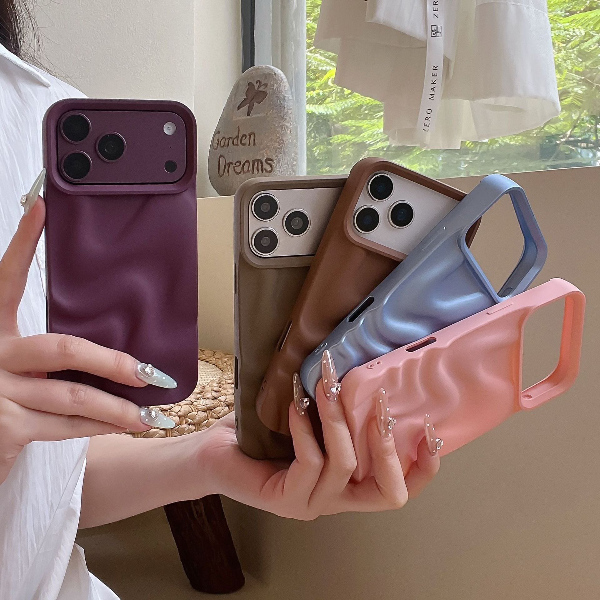 好手感磨砂褶皱肤感适用苹果18promax水波纹立体高级感iphone17手机保护软壳陨石纹奢华简约渐变16防摔套网红