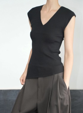 AIRROOM黑色V领针织短袖女夏季复古修身简约气质百搭高级感上衣