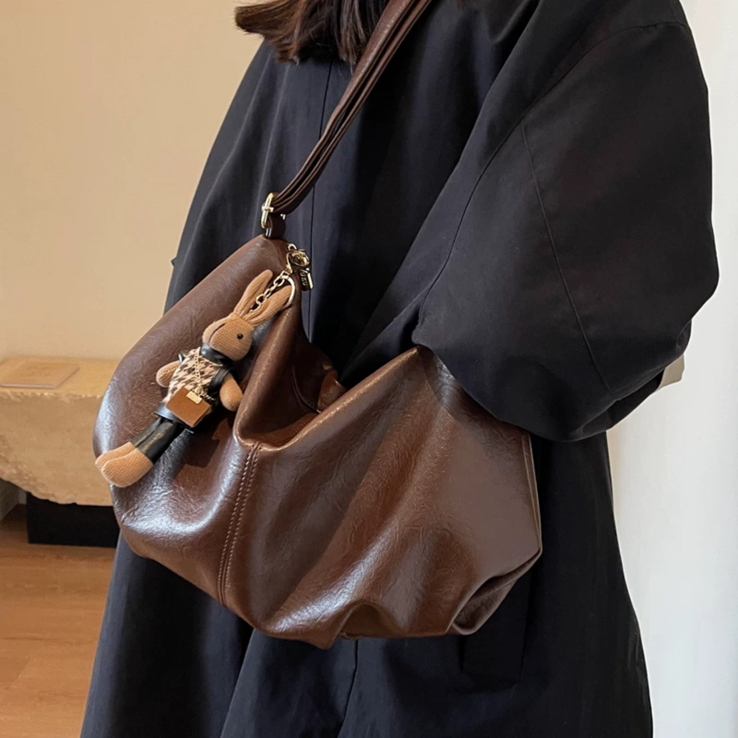 日本复古大容量包包女新款高级质通用款女包