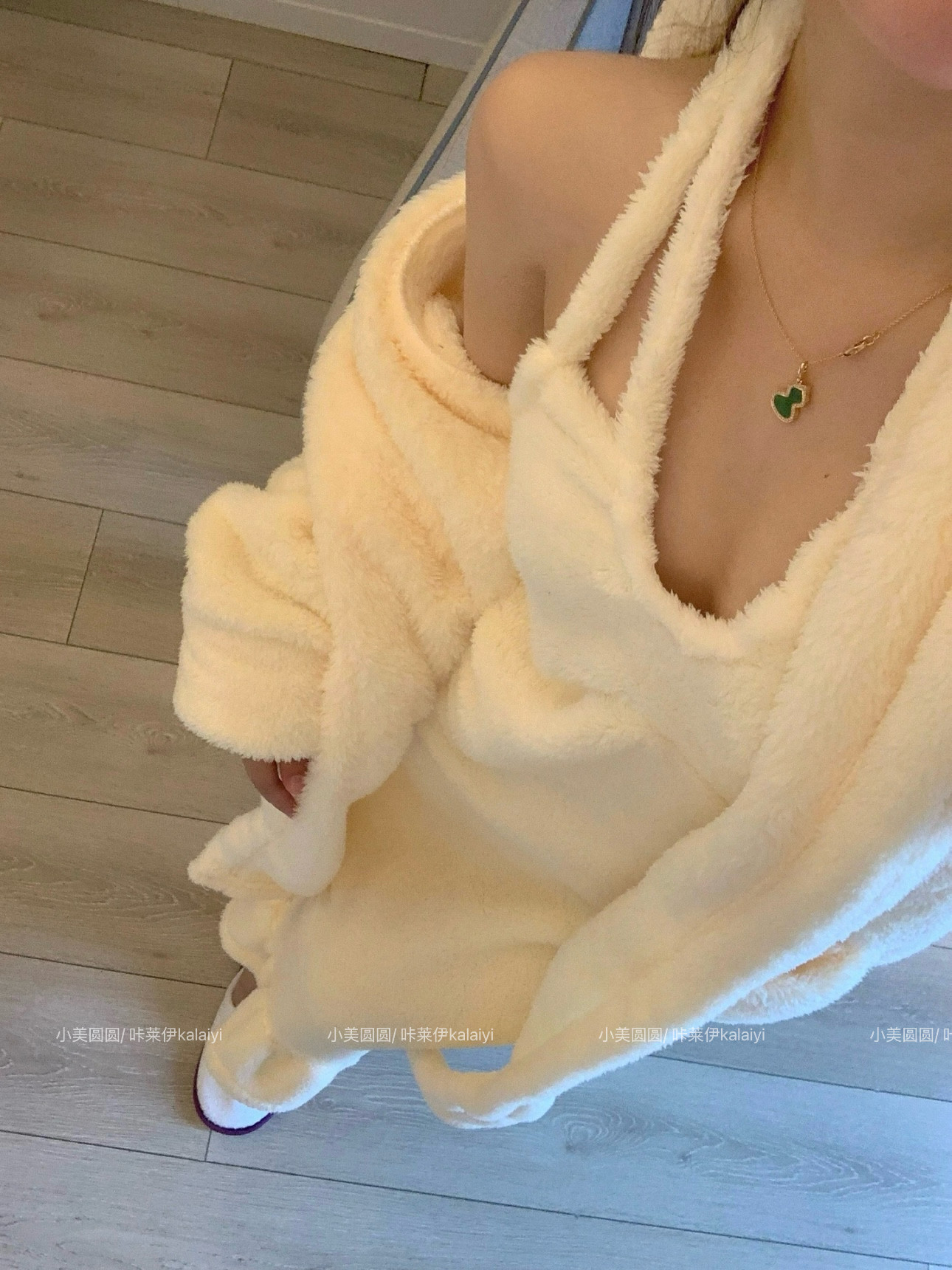 可爱连帽睡袍女冬款加厚珊瑚绒ins性感少女风吊带睡裙居家服套装