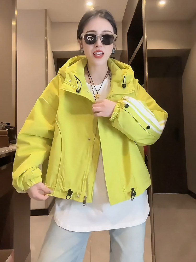 欧货春季新款时尚连帽拉链宽松显瘦休闲短款夹棉风衣外套女棒球服