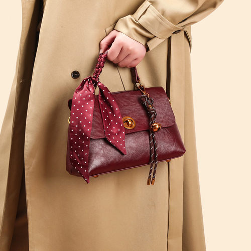 高级感复古真皮邮差包