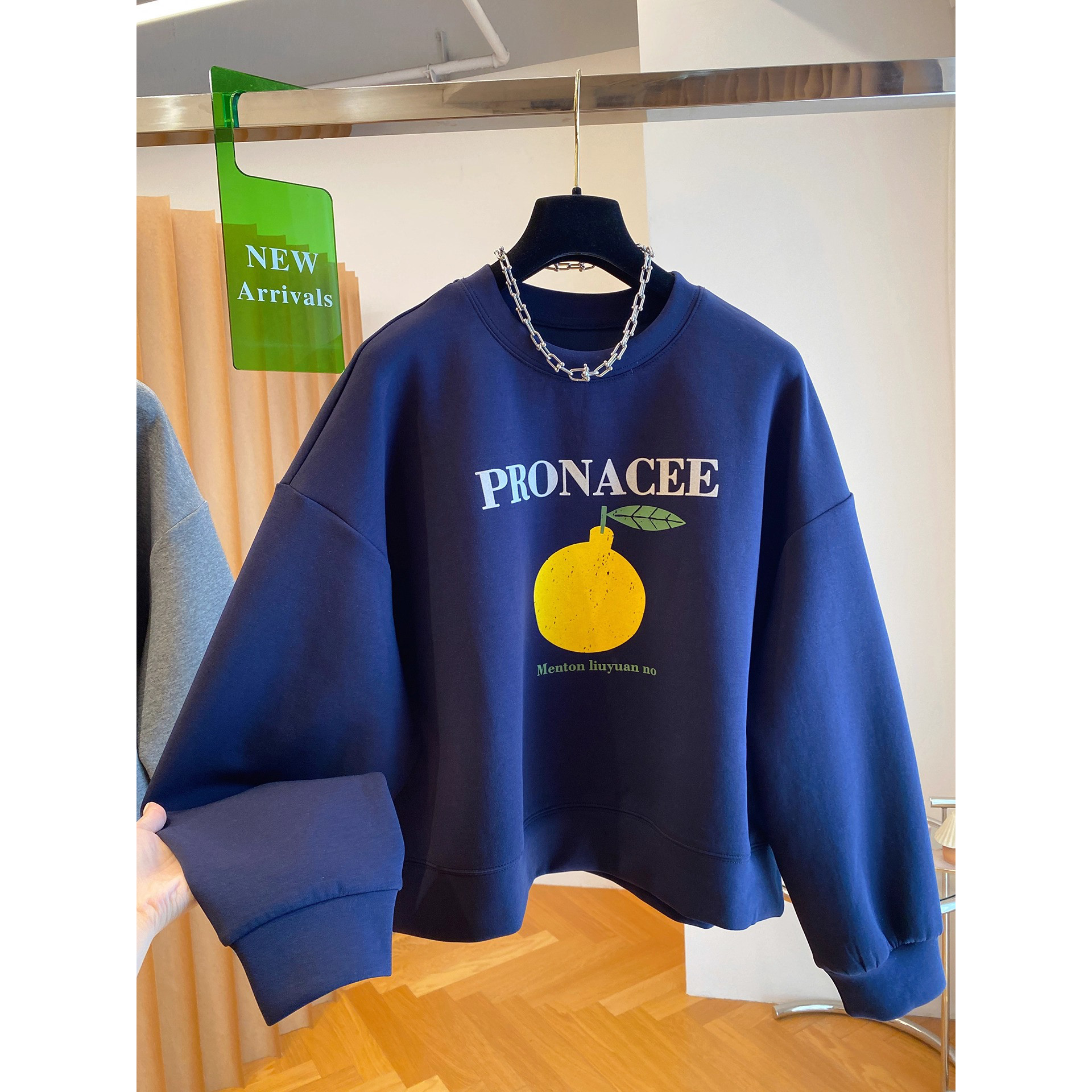 外贸原单尾货大牌卡通字母印花卫衣女男宽松百搭减龄套头上衣蓝色