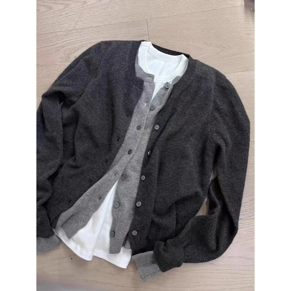 上衣外套秋冬极简风假两件针织开衫毛衣女灰色修身百搭设计感上衣