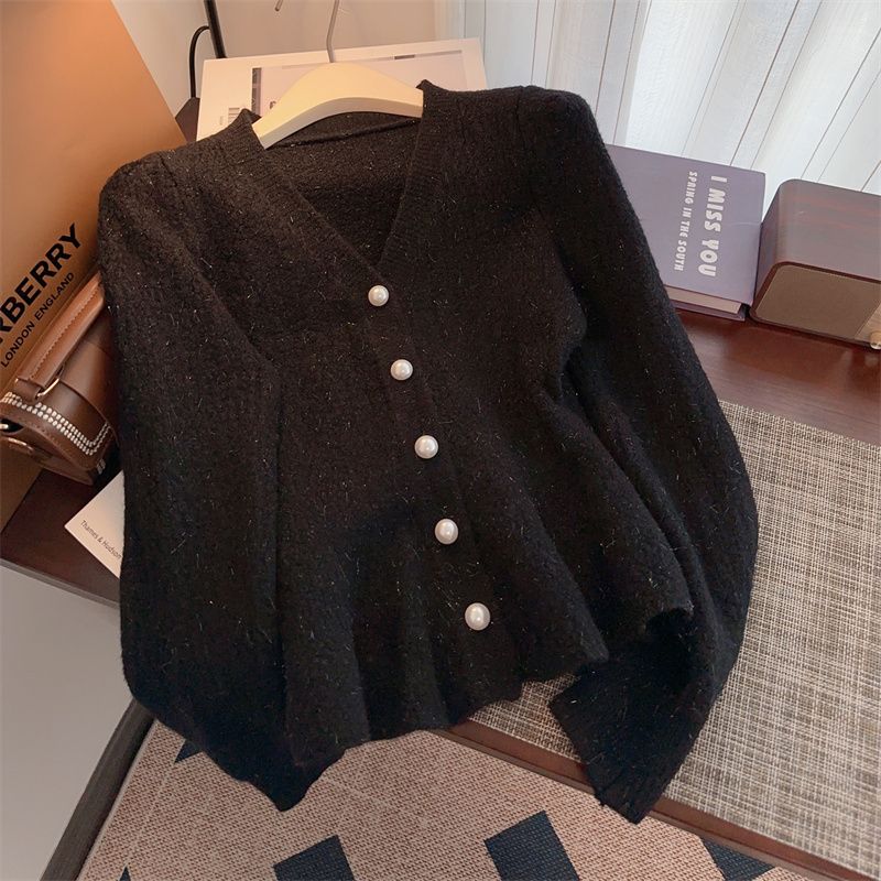 大牌原单外贸出口尾货法式名媛珍珠扣v领针织开衫毛衣气质上衣女