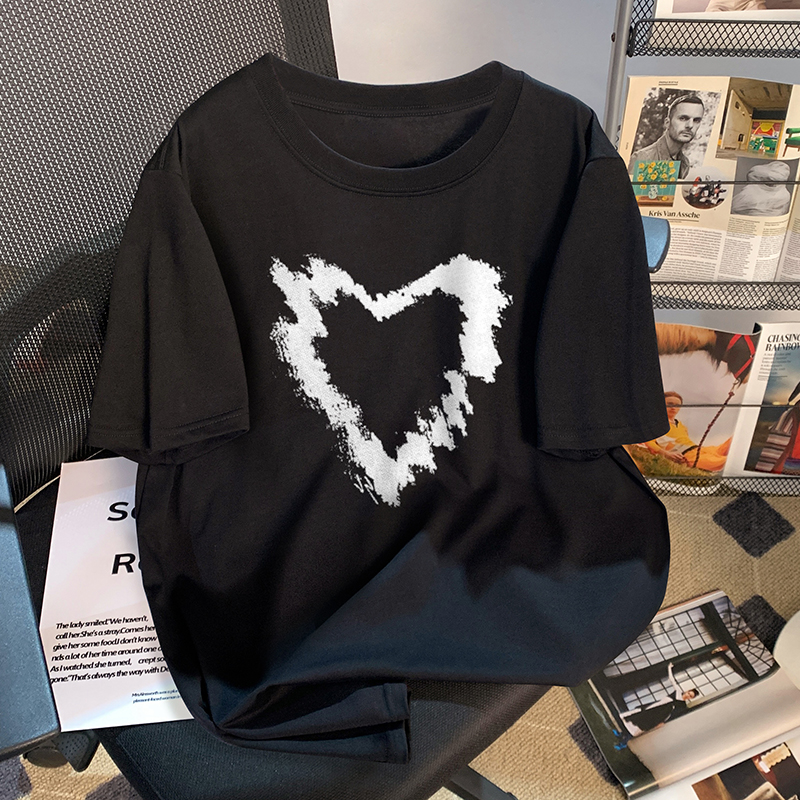 小众设计感爱心印花短袖t恤女