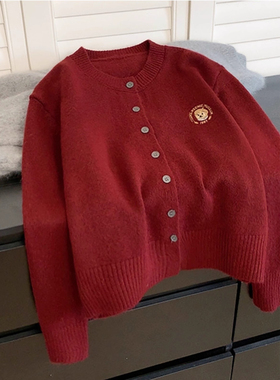 外贸原单尾货大牌外穿复古红色新年小熊刺绣毛衣外套女冬针织开衫