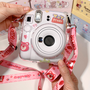 草莓熊背带富士拍立得保护壳mini12/11透明7+25/89liplay相机套40