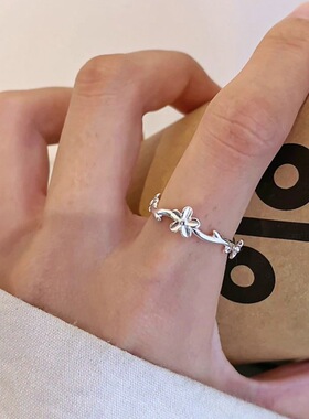 甜美小巧精致花朵戒指女ins风小众设计感开口指环树枝环绕食指戒