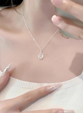 气质清透吊坠项链女简约百搭时尚优雅轻奢精致锁骨链小众设计颈链