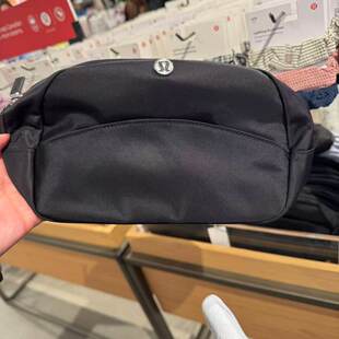 Lululemon/露露乐蒙 City Essentials Pouch 化妆包手拿包洗漱包