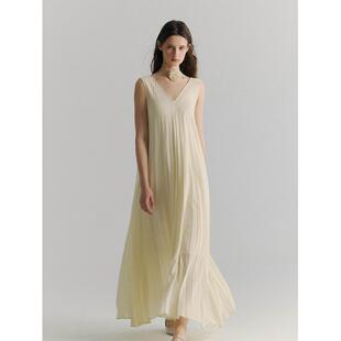 SOFTSELF 薄雾梦泽春季新款法式高级显瘦宽松V领重工风琴褶连衣裙