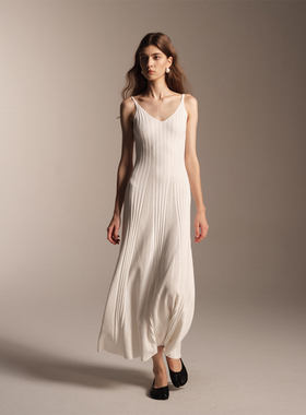 SOFTSELF雾绒诗秋季新款针织吊带修身显瘦连衣裙女百搭法式气质