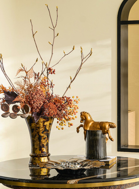 复古风餐厅空间美学餐桌摆件布置