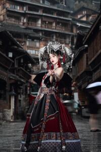 苗疆少女服装旅拍土家族苗族服装女少数民族服饰演出服写真爆款新