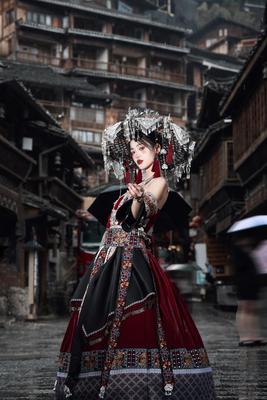 苗疆少女服装旅拍土家族苗族服装女少数民族服饰演出服写真爆款新