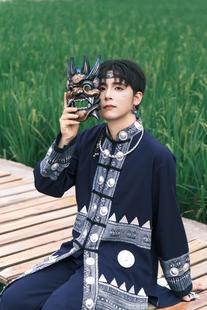 苗族服装男装蜡染苗疆土家族男神蜡染苗寨旅拍摄影写真演出服爆款