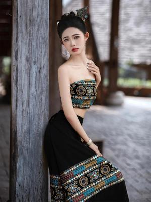 傣族服装女西双版纳苗疆少女苗族土家族改良爆款泰式旅拍演写真服