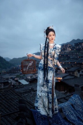 新款改良扎染气质旗袍苗疆少女复古辣妹印花修身显瘦开叉蜡染服装