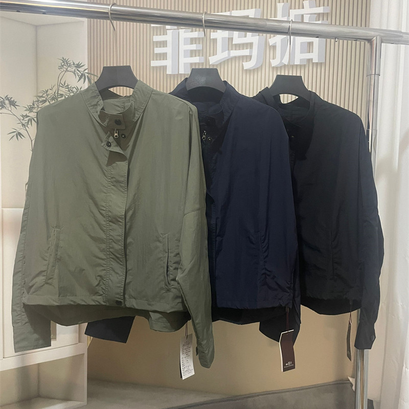 鑫雅丽贝卡春季新立领外套上衣女