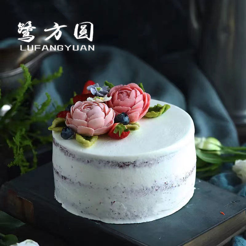 双花霜月动物奶油韩式裱花蛋糕