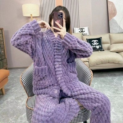 秋冬珊瑚绒加厚女睡衣套装可外穿