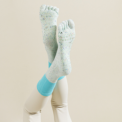 个性撞色花点防滑瑜伽袜中长筒有跟五指袜纯色棉普拉提运动脚趾袜