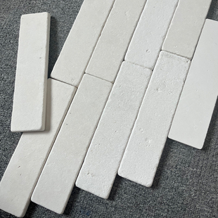 北欧风米白色通体天然莱姆石长条地砖民宿商场庭院服装店背景墙砖